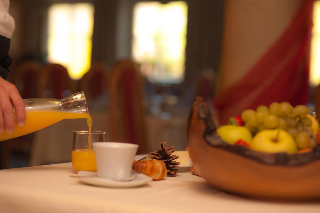 Hotel Zum Hasen Terento Bagian luar foto