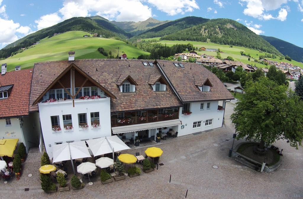 Hotel Zum Hasen Terento Bagian luar foto
