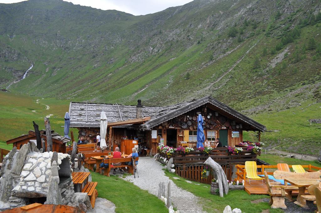 Hotel Zum Hasen Terento Bagian luar foto