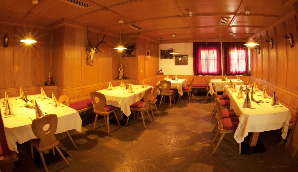 Hotel Zum Hasen Terento Bagian luar foto
